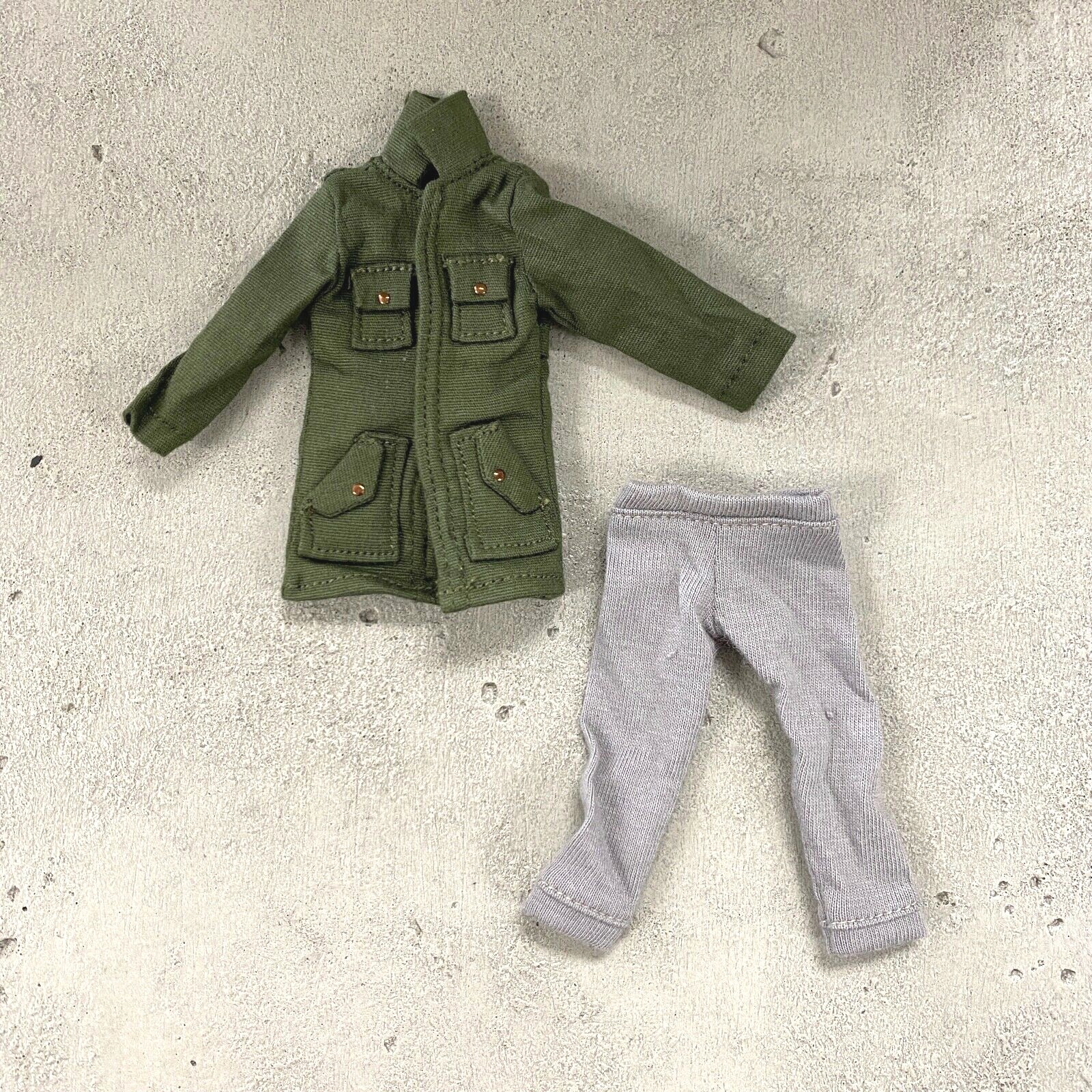 PB-LTC-PGN: 1/12 Jacket & Sweatpants for Marvel Legend Peter B. Parker Spiderman