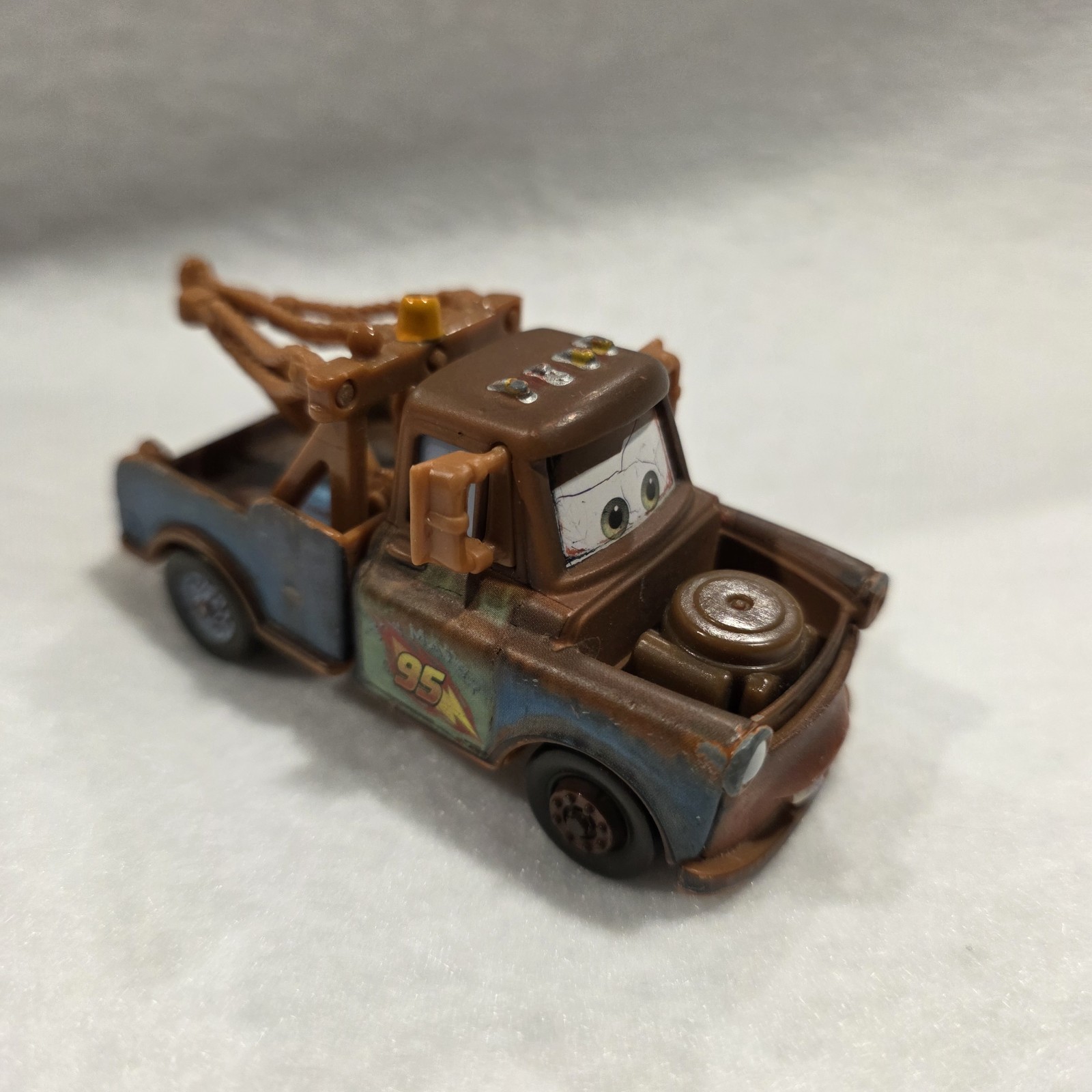 Disney Pixar Cars 2 Race Team Mater Tow Truck 3” Figure Diecast 1:55 V2798
