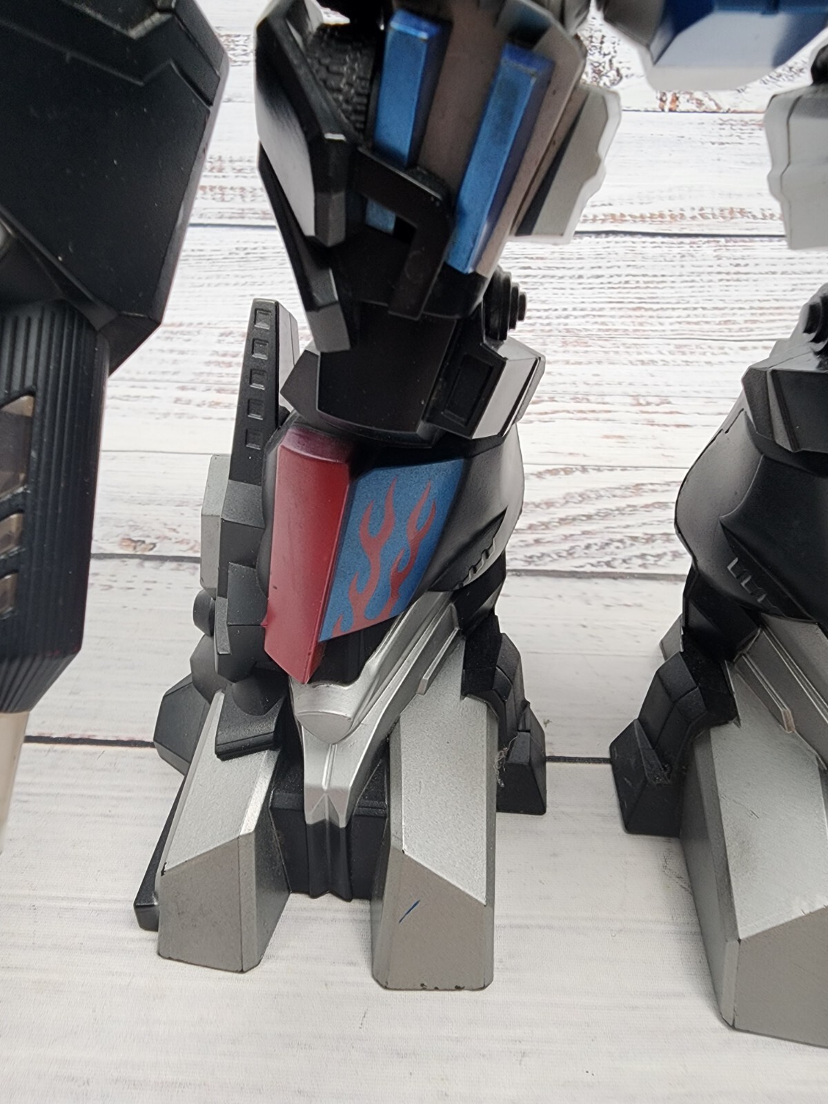 Optimus Prime 12” Transformers Mega Power Bots Talking Figure Light Up 2008