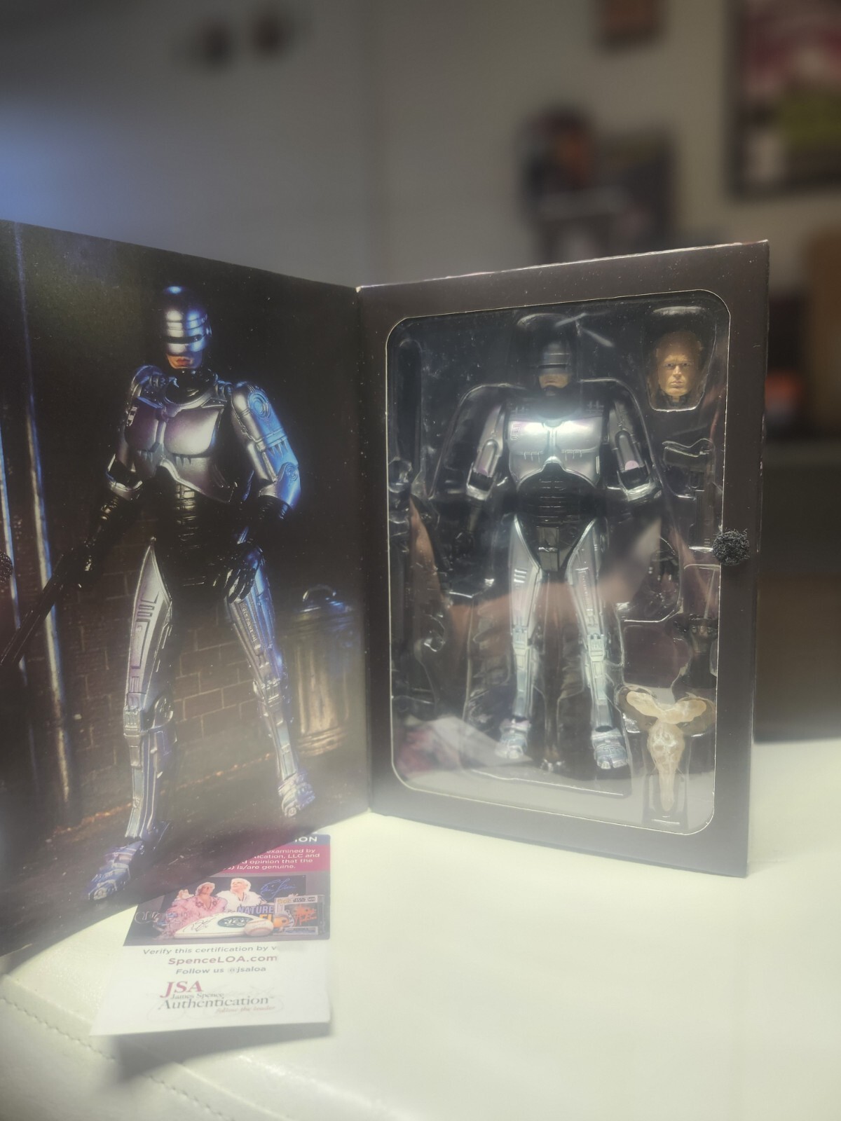 ROBOCOP • PETER WELLER JSA AUTOGRAPH COA • NECA ROBOCOP SERIES