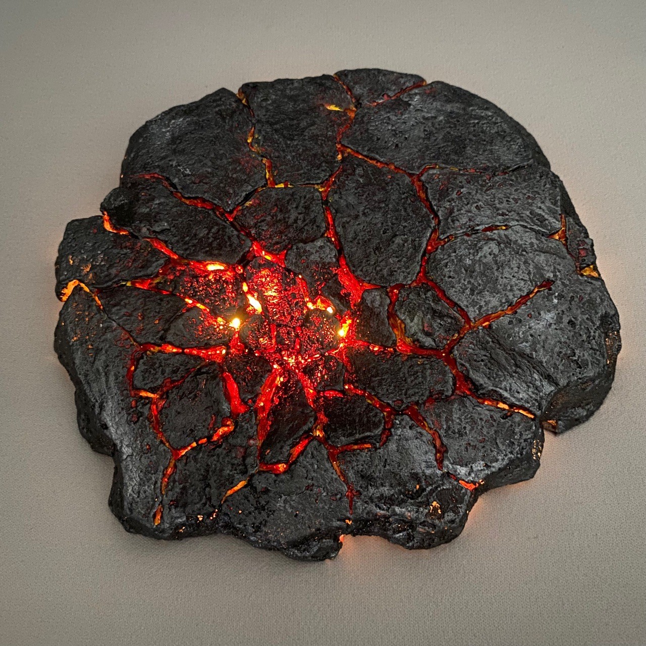 Flame Glow Magma Molten Rock Platform Soldier Model Mecha Base Resin LED Gifts
