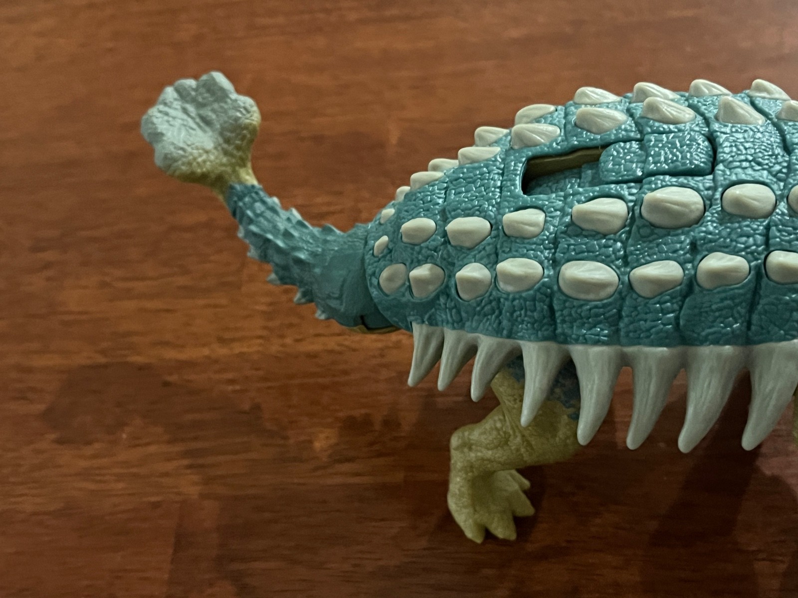 Jurrassic World Roar Attack Ankylosaurus Dinosaur Figure Loose