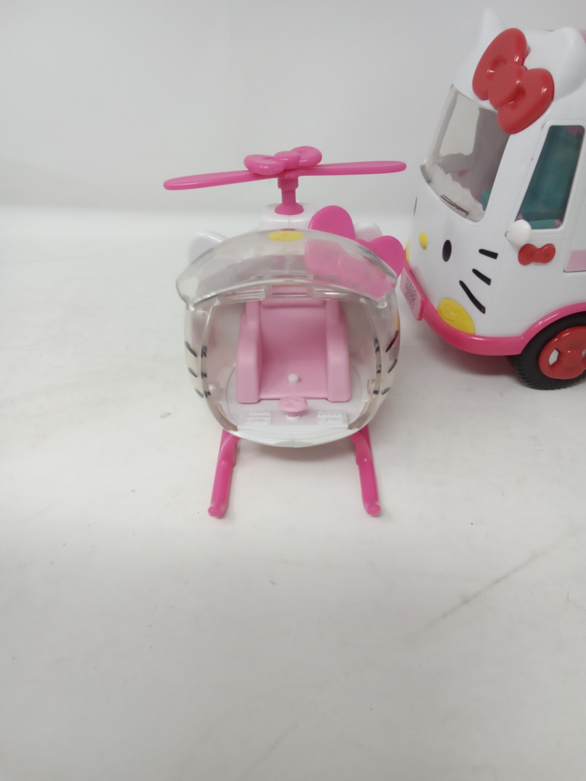 Hello Kitty Ambulance Helicopter Figures & Accessories 2014 Sanrio