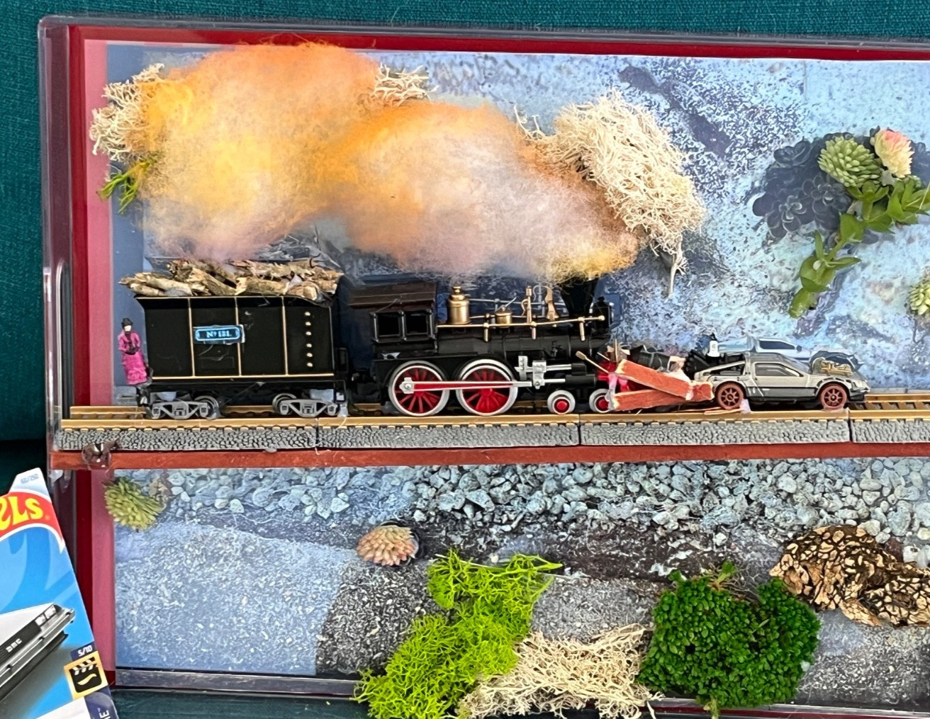 BACK TO THE FUTURE TRAIN DISPLAY custom 1 of a kind its not a card want it 4 les