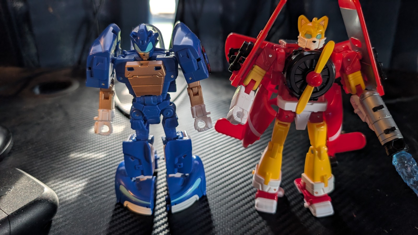 Transformers Collab: Sonic & Tails /Used/Good Condition/Missing Accessories