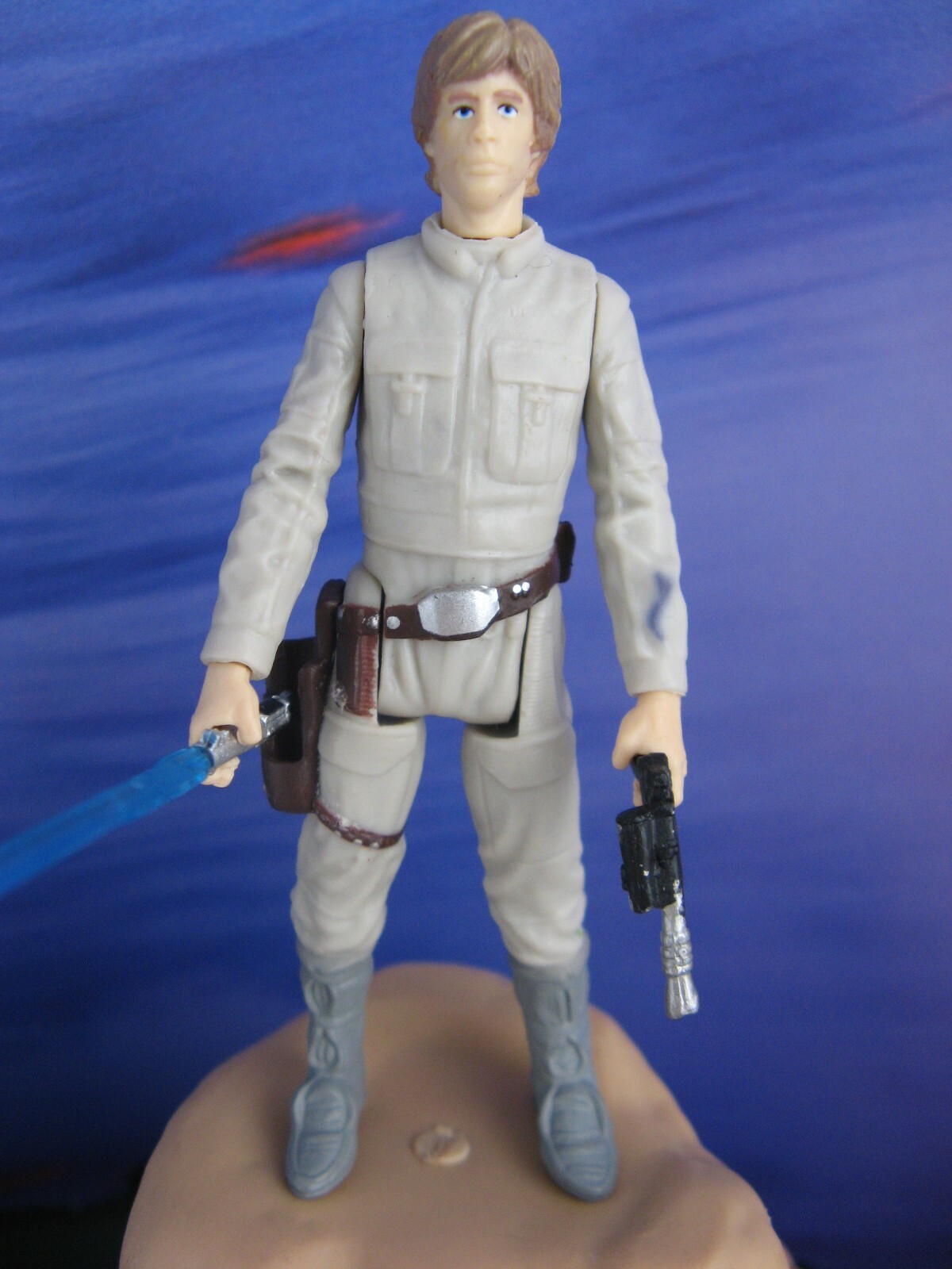 NEW Luke Bespin 5POA Star Wars 3.75&Prime; Figure Mission Series MS03 with gun & saber