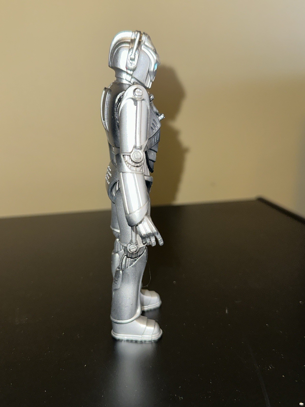 Doctor Who Cyberman Cyber Controller Figure Blue Eyes Variant Exposed Brain