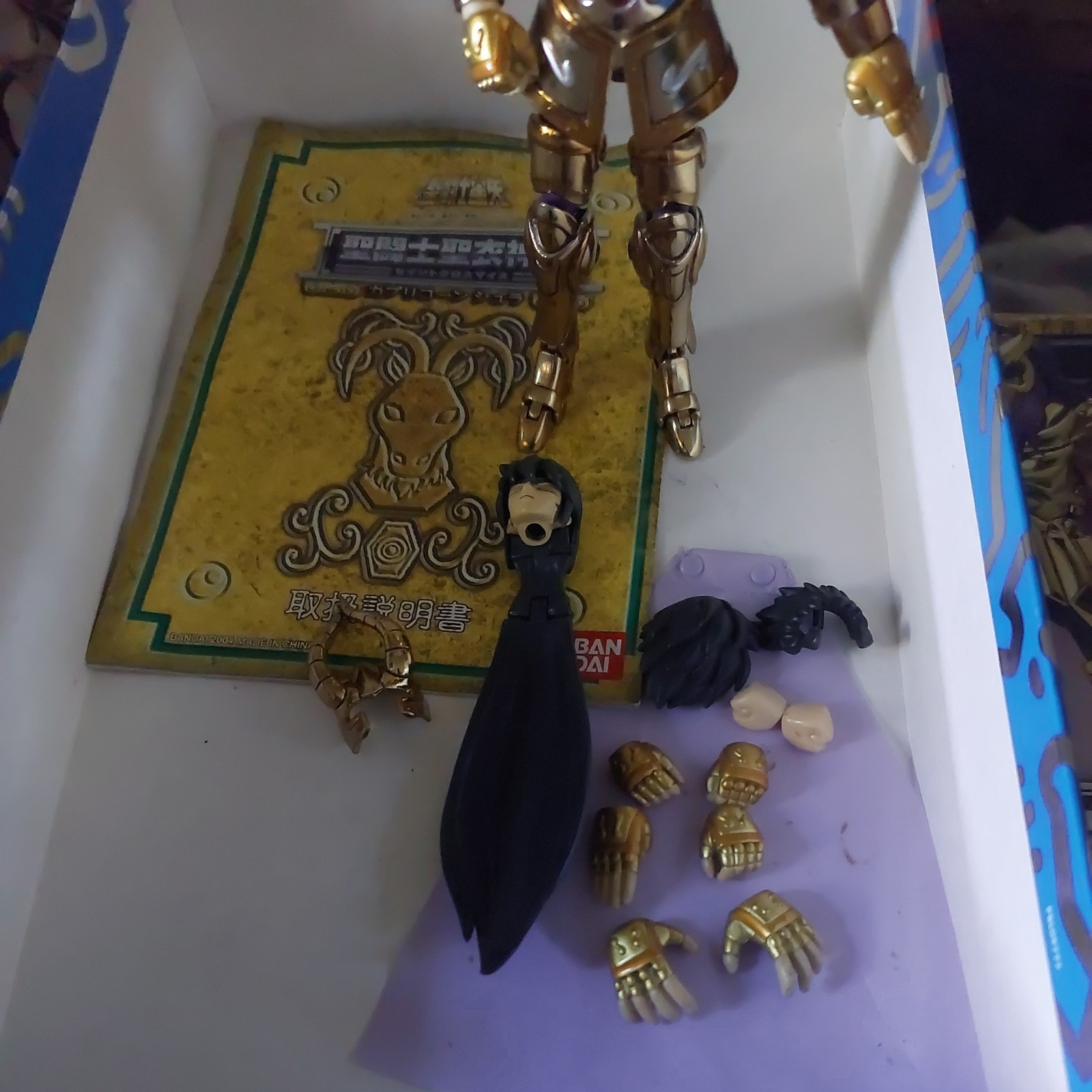 BANDAI Saint Seiya Myth Cloth Gold Saint Capricorn Shura