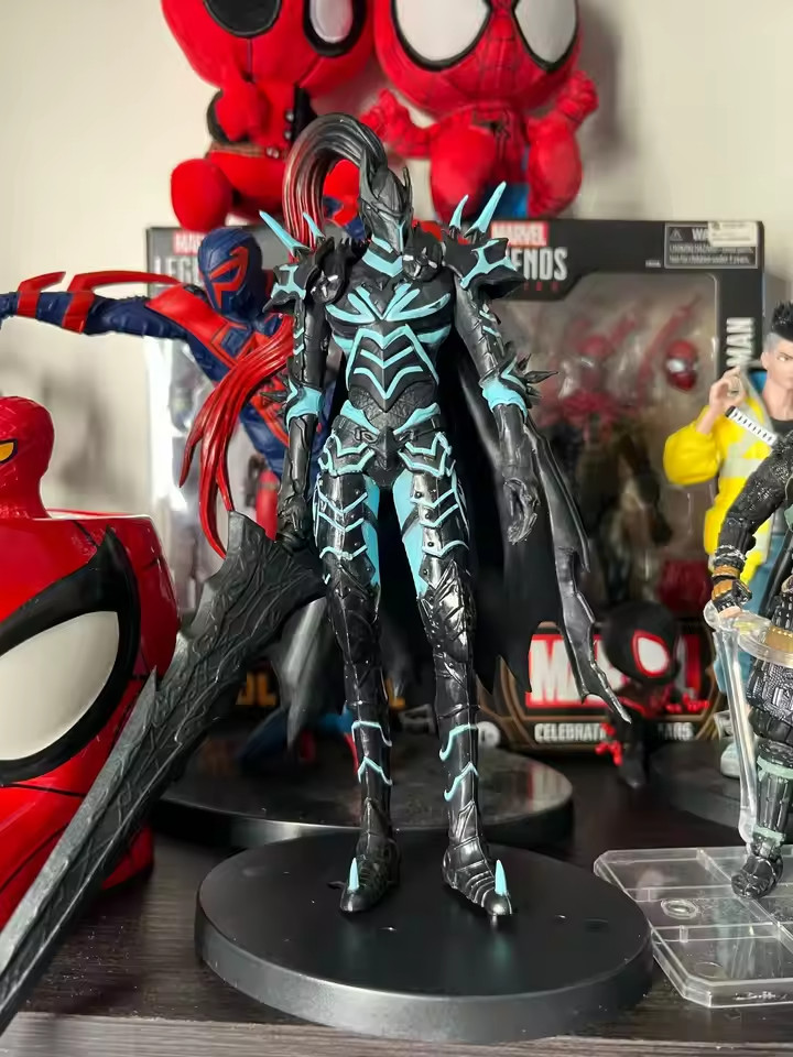Igris Figure Solo Leveling Shadow Knight Black Armor Greatsword 21cm Replica Toy