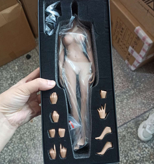 1/6 Copper Suntan Medium Breast Flexible Female Makeup Figure Body With details