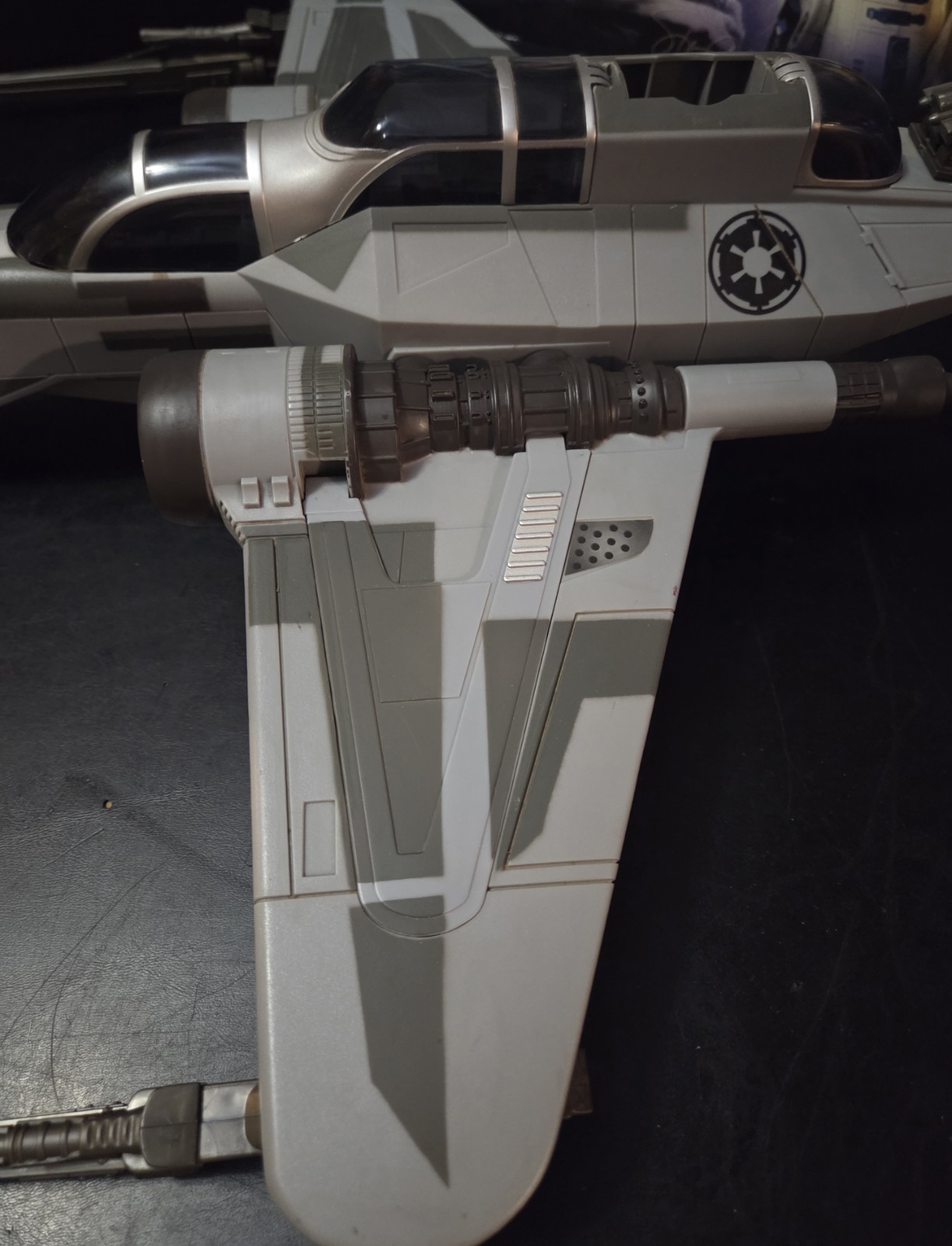 🔥🔥2008 STAR WARS: THE CLONE WARS ARC-170 (SHADOW SQUADRON) FIGHTER – COMPLETE