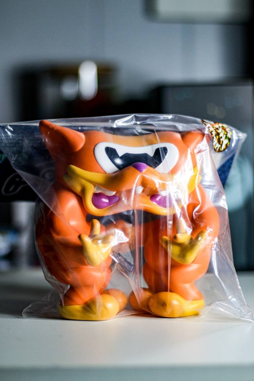 The Broken Promise Alley Cat Vinyl Figure Anthony Ausgang x Munky King (Signed)