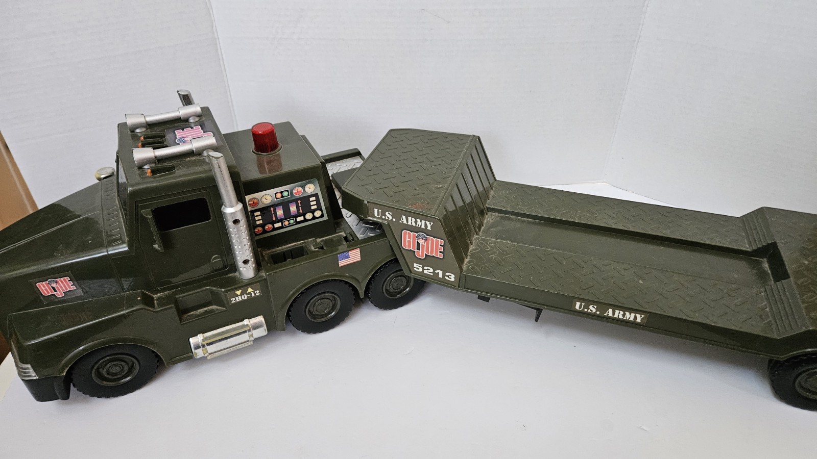 Vintage 2001 Hasbro G.I. Joe Motorized Military Big Rig Truck Trailer *Read Des*