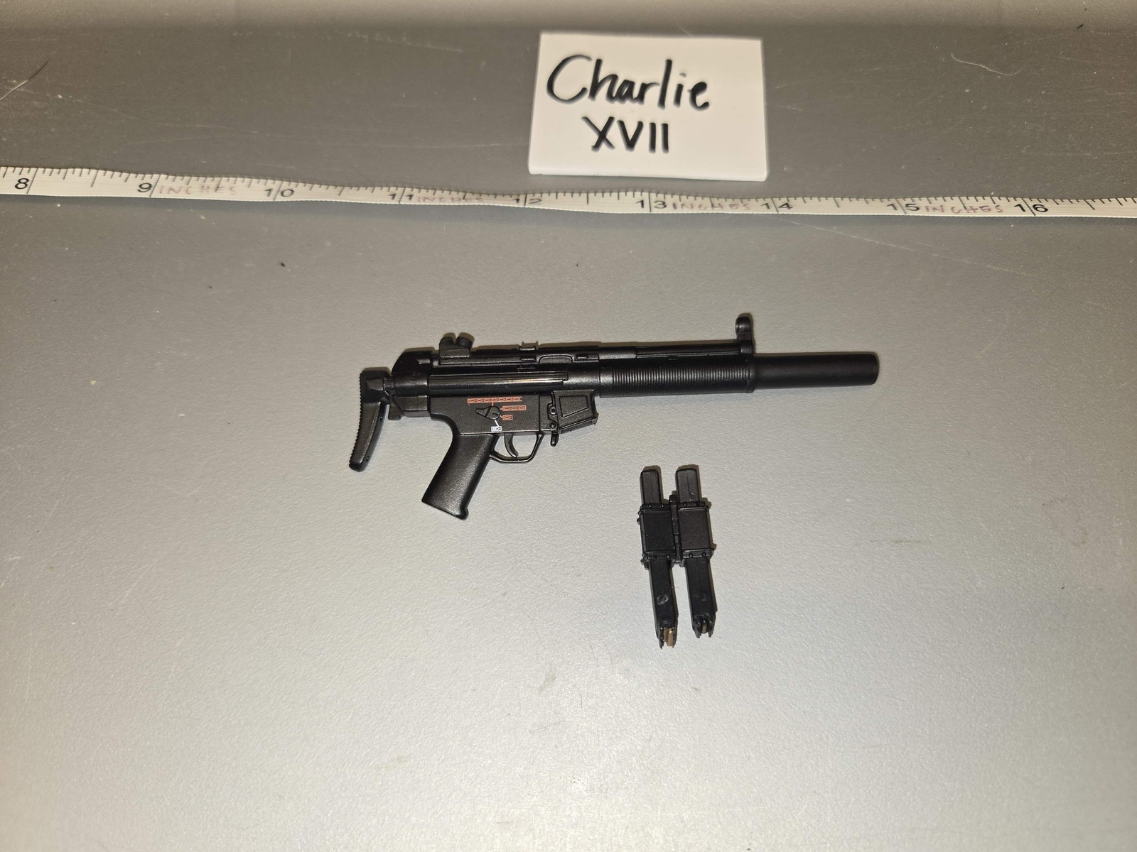 1/6 Scale Modern Era MP5 Submachine Gun