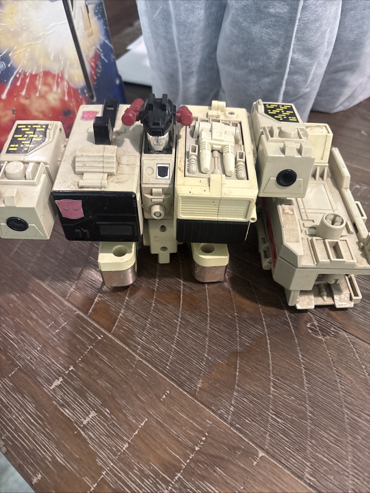 Transformers G1 Metroplex Legs and Torso Parts