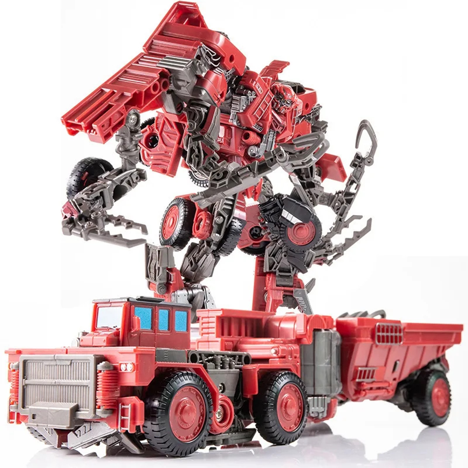 Scrapmetal Decepticon Robot | Studio-Style Figure – Collector Display Edition
