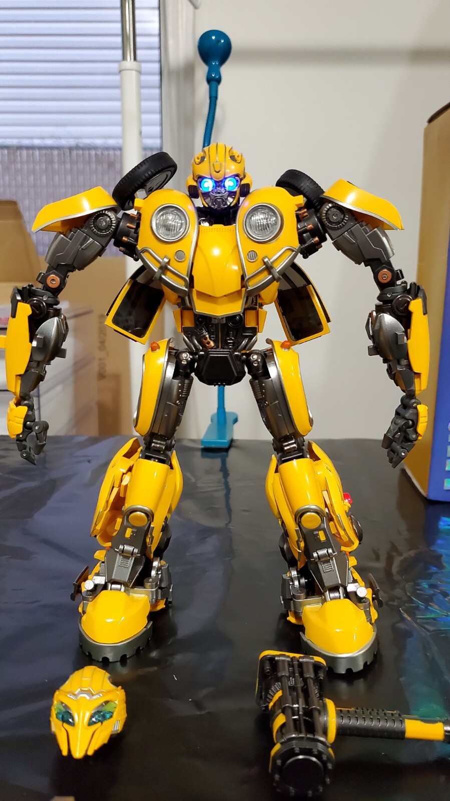 Holiday Gift- Transforms Cyber Era CE-01 Knight Bee Oversized TC-02 Figure
