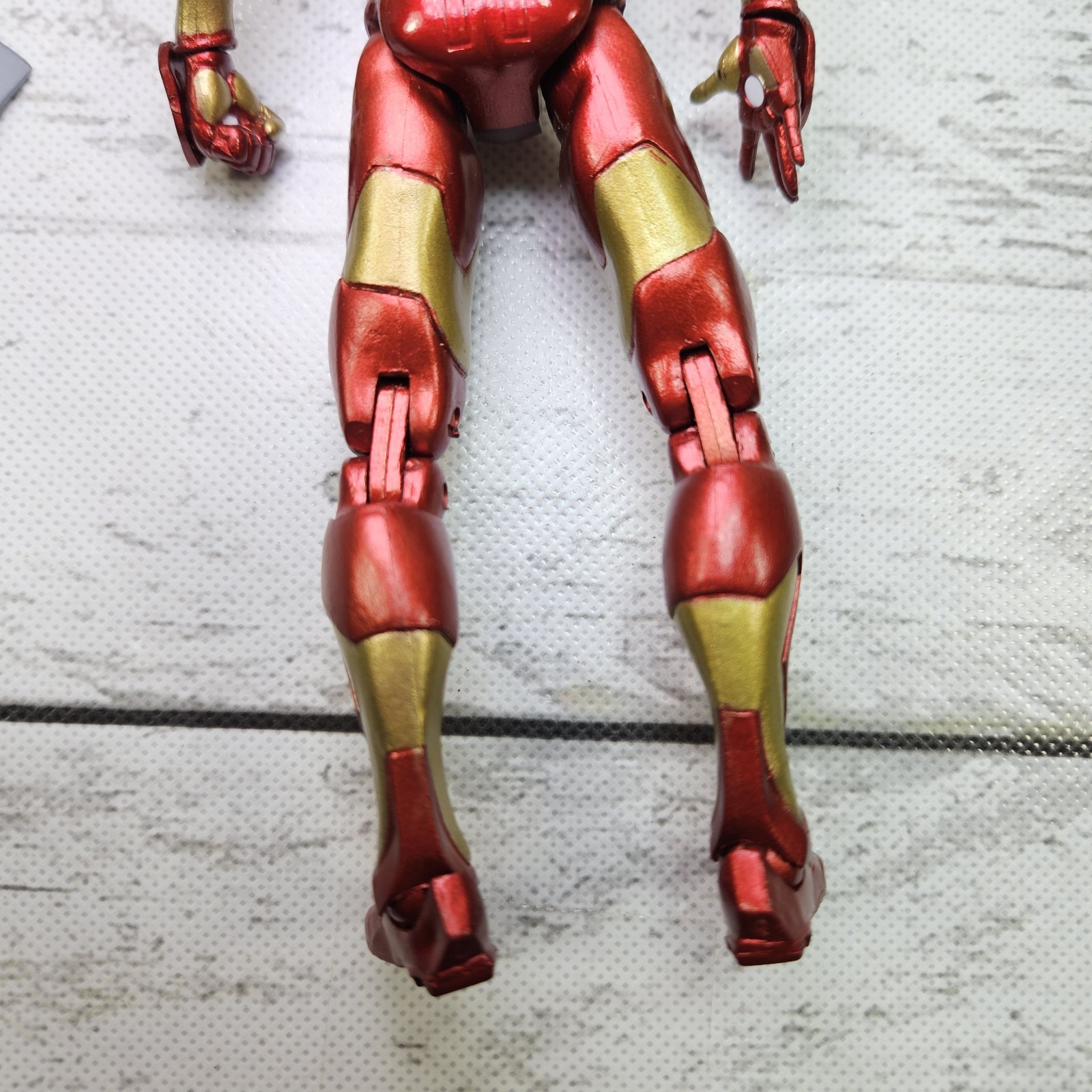 Diamond Select Marvel Select Bleeding Edge Iron Man 2013 7&Prime; Action Figure