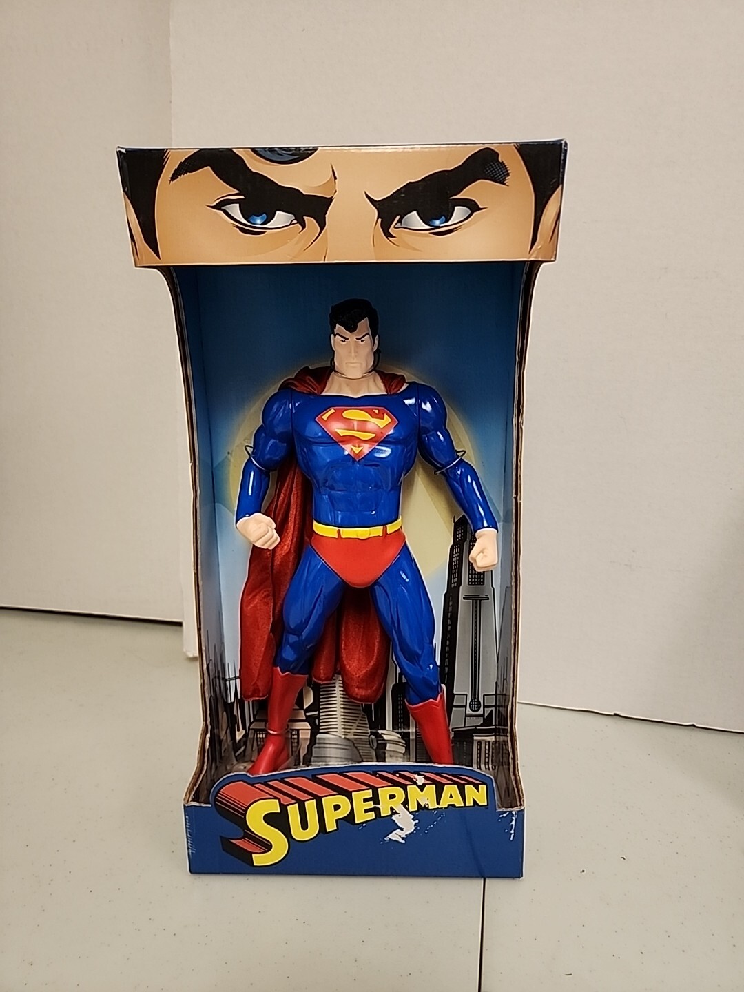 Warner Bros Store Exclusive 11 Inch Superman Action Figure NIP