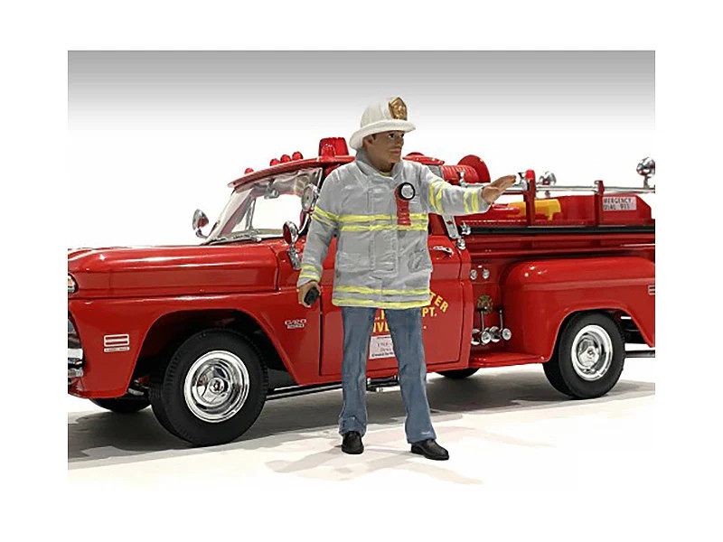 « Firefighters » Fire Captain Figure for 1/24 Scale Models by American Diorama