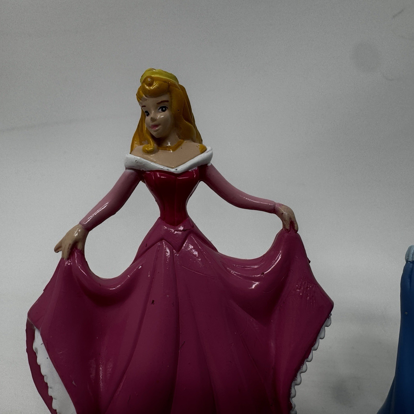 3&Prime; DISNEY PRINCESS FIGURES Cinderella, Aurora CAKE TOPPERS DecoPac Hard Plastic