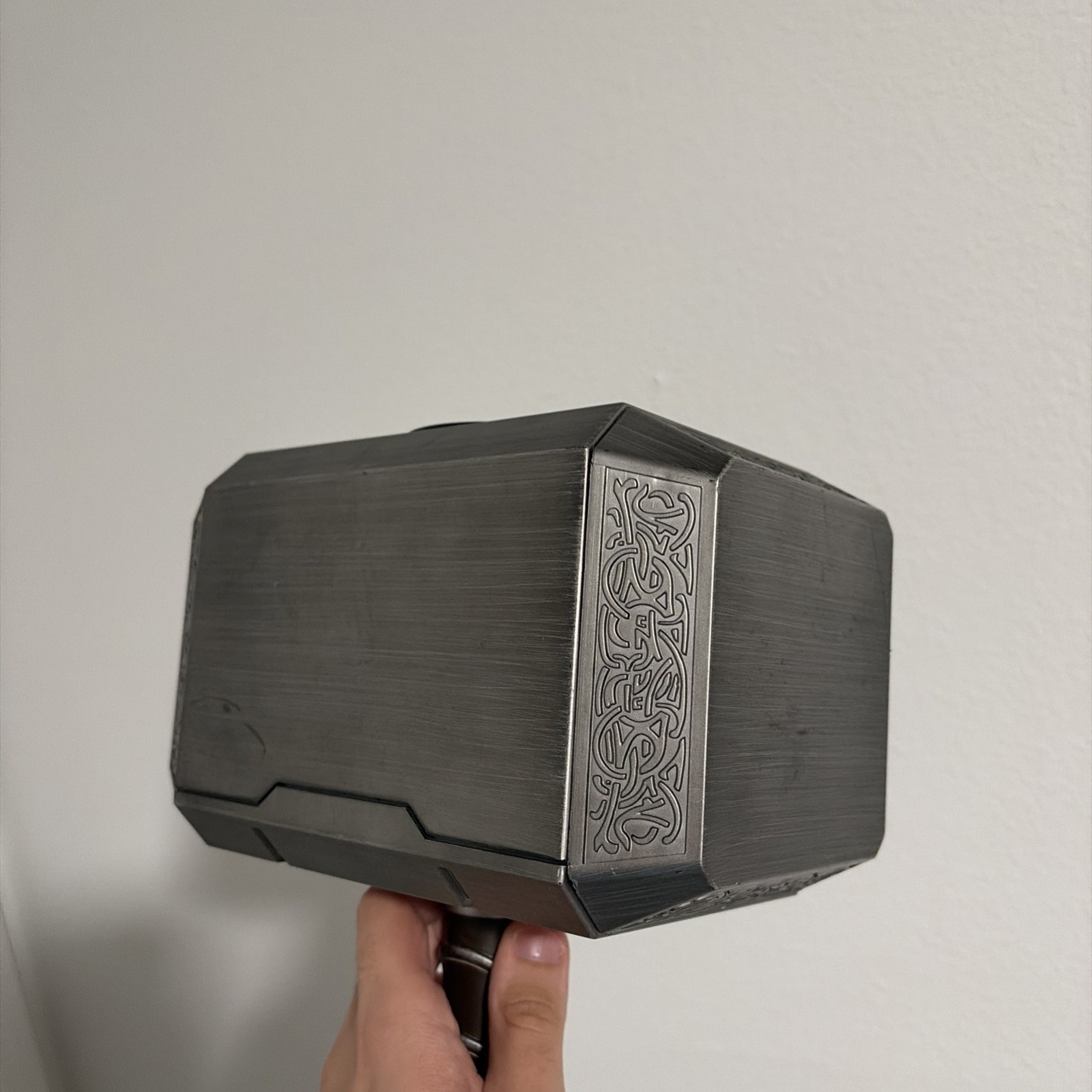 Mjolnir 2017 Electronic Hammer MARVEL LEGENDS Hasbro C-2954A