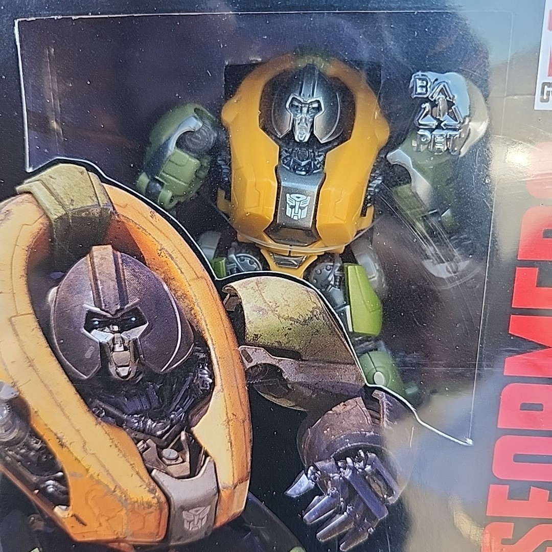 Transformers Studio Series Bumblebee Arcee 85 Ironhide 84 Ratchet 82 Brawn 80