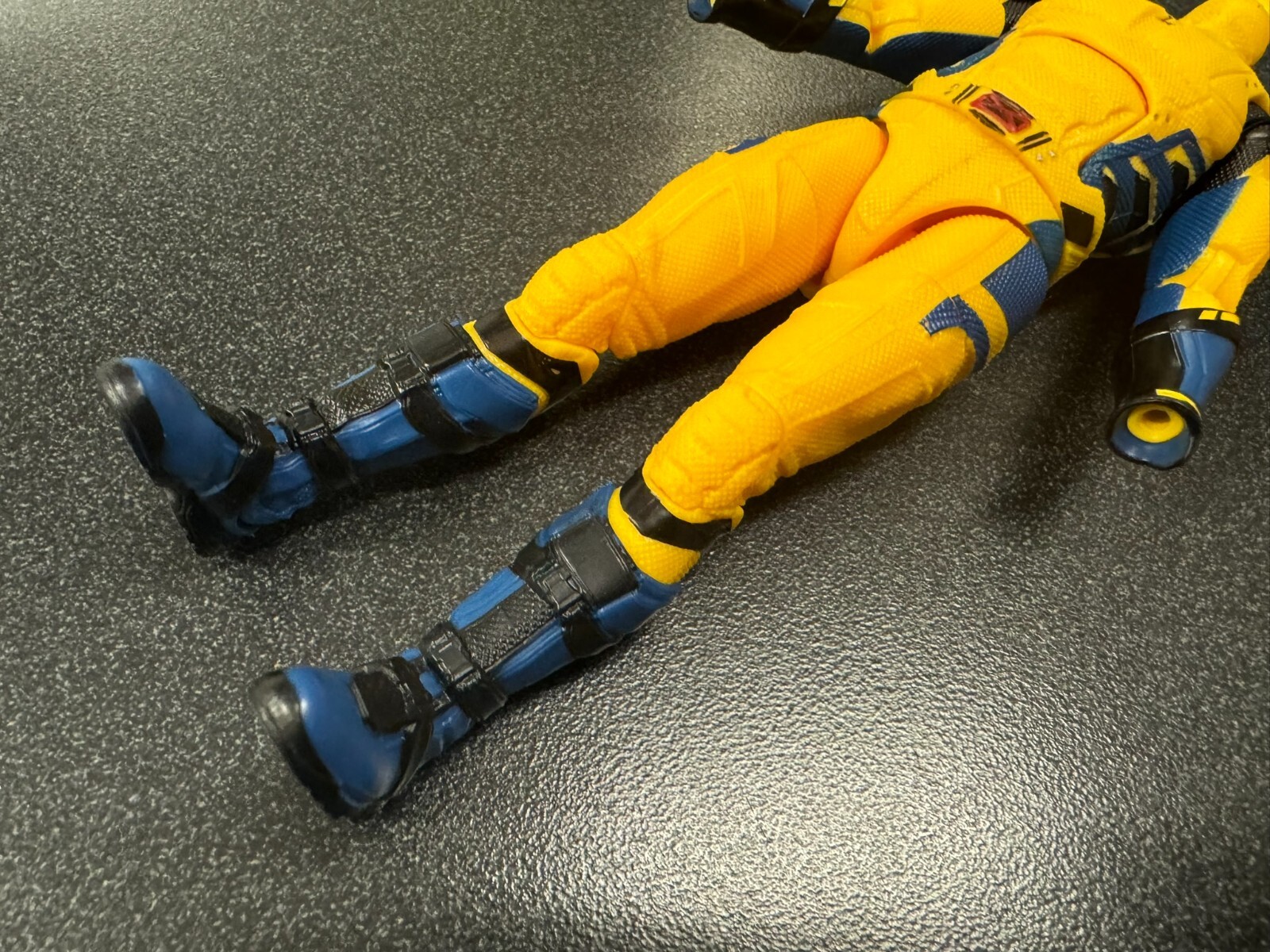 Hasbro Marvel Legends 6&Prime; Scale DEADPOOL 3 (WOLVERINE BODY ONLY) MINT Jackman