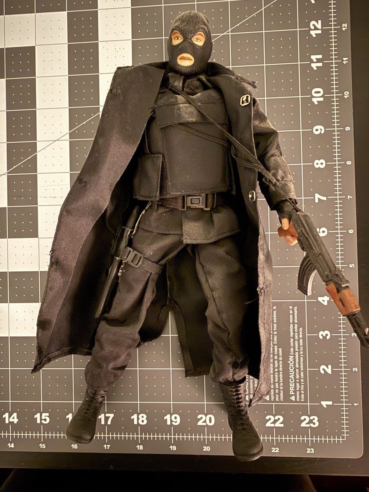 1:6 scale action figure – bank robber replica