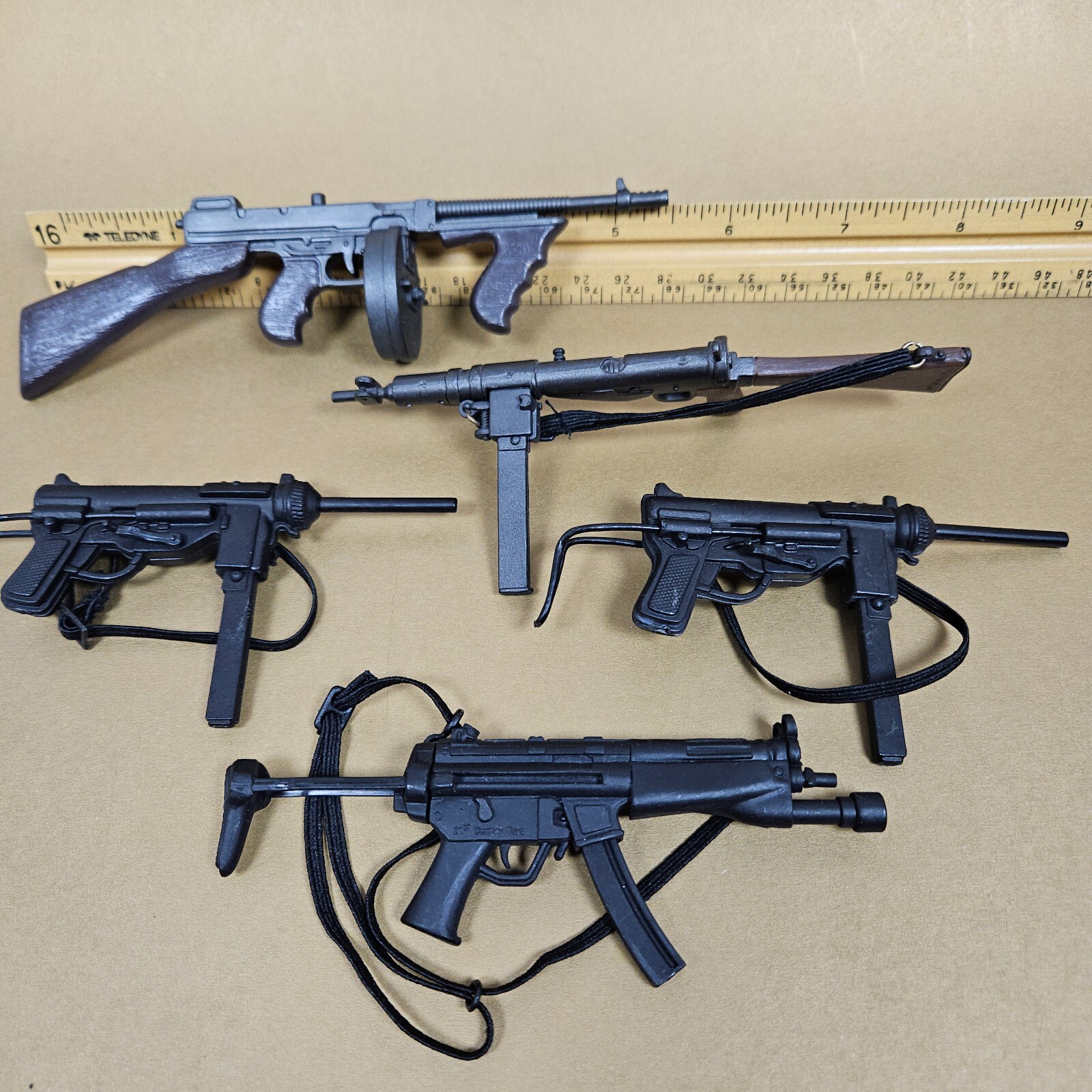 Gi joe Thompson Sten Grease machine guns For 12&Prime; Figure lot of 5 1:6 Plastic