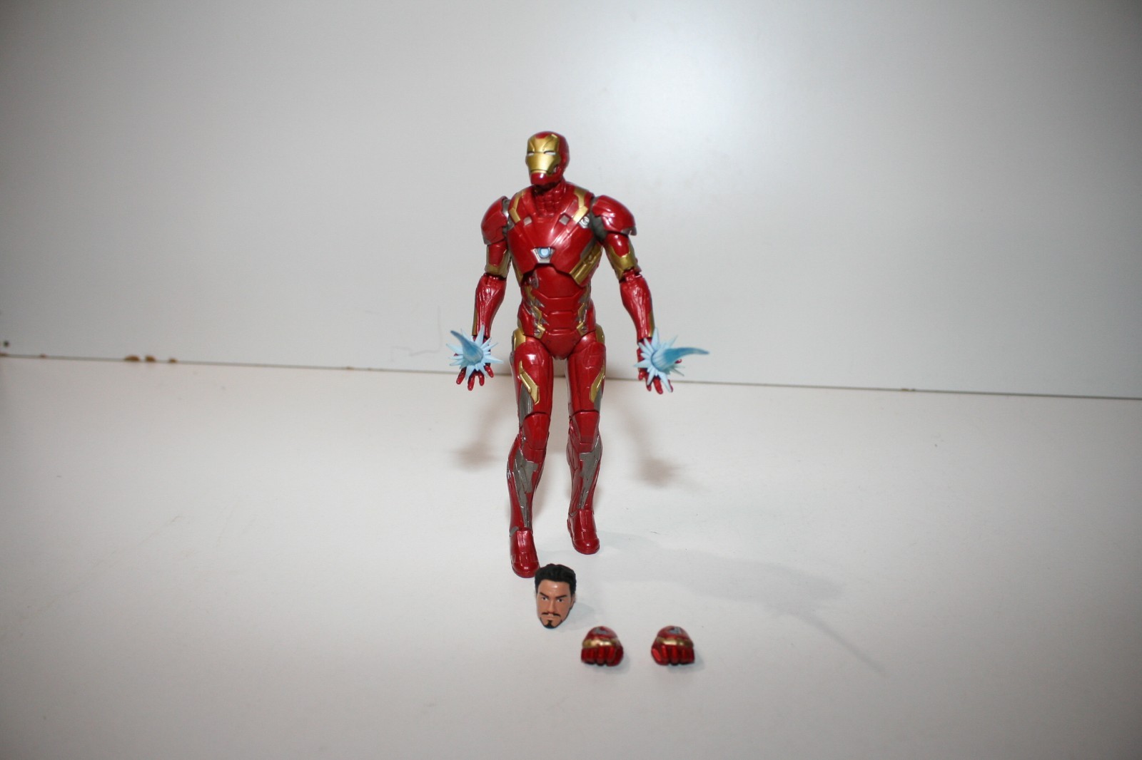 Hasbro Marvel Legends Civil War Infinity Saga Iron Man Mark 46 Action Figure