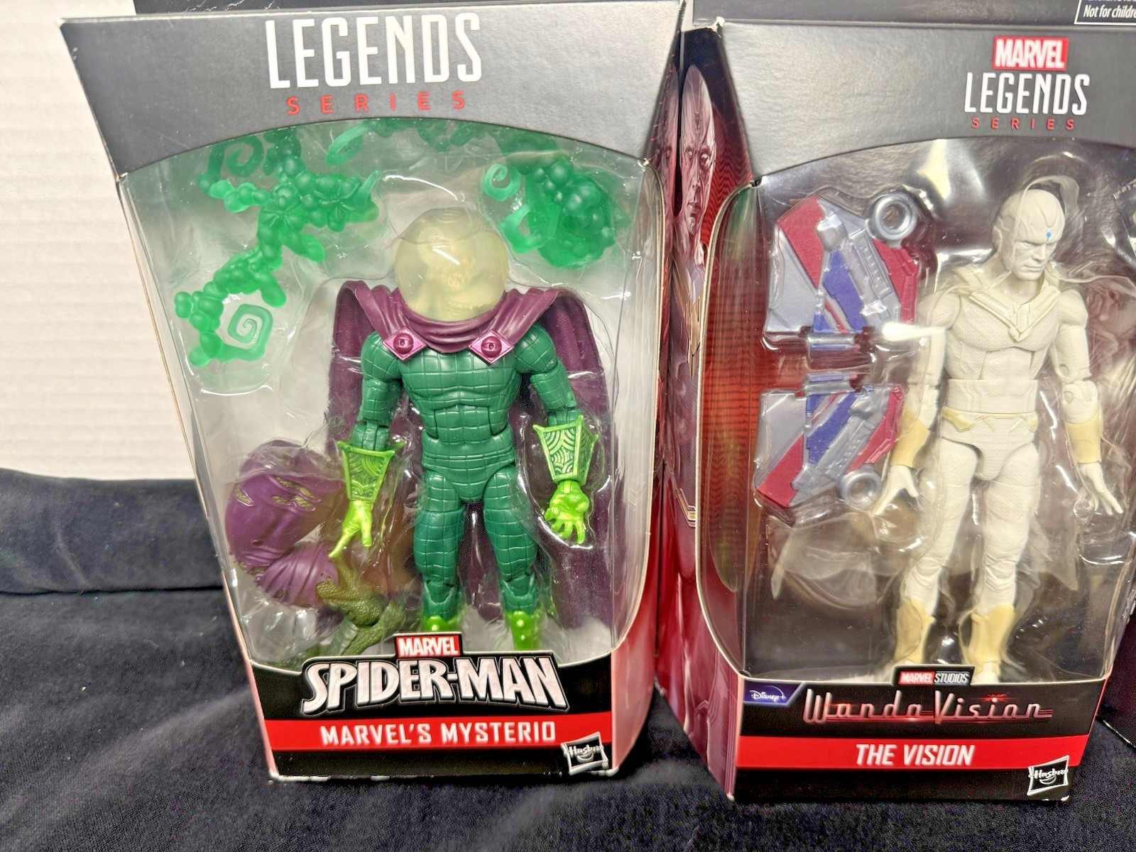 Marvel Legends BAF (4) Lot Daredevil (Defenders) Vision. Capt America Mysterio