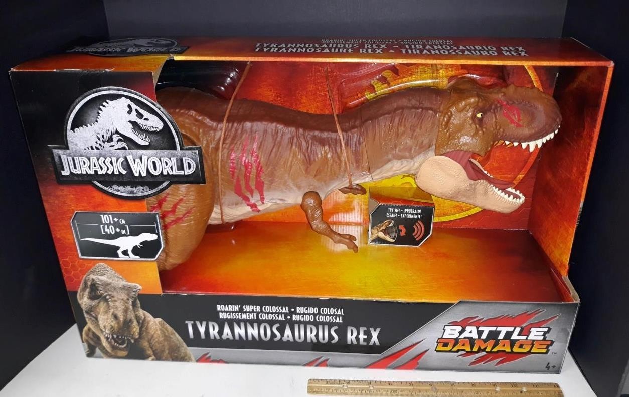 Jurassic World Tyranosaurus Rex Walmart Exclusive 40&Prime; Battle Damage Colossal #1