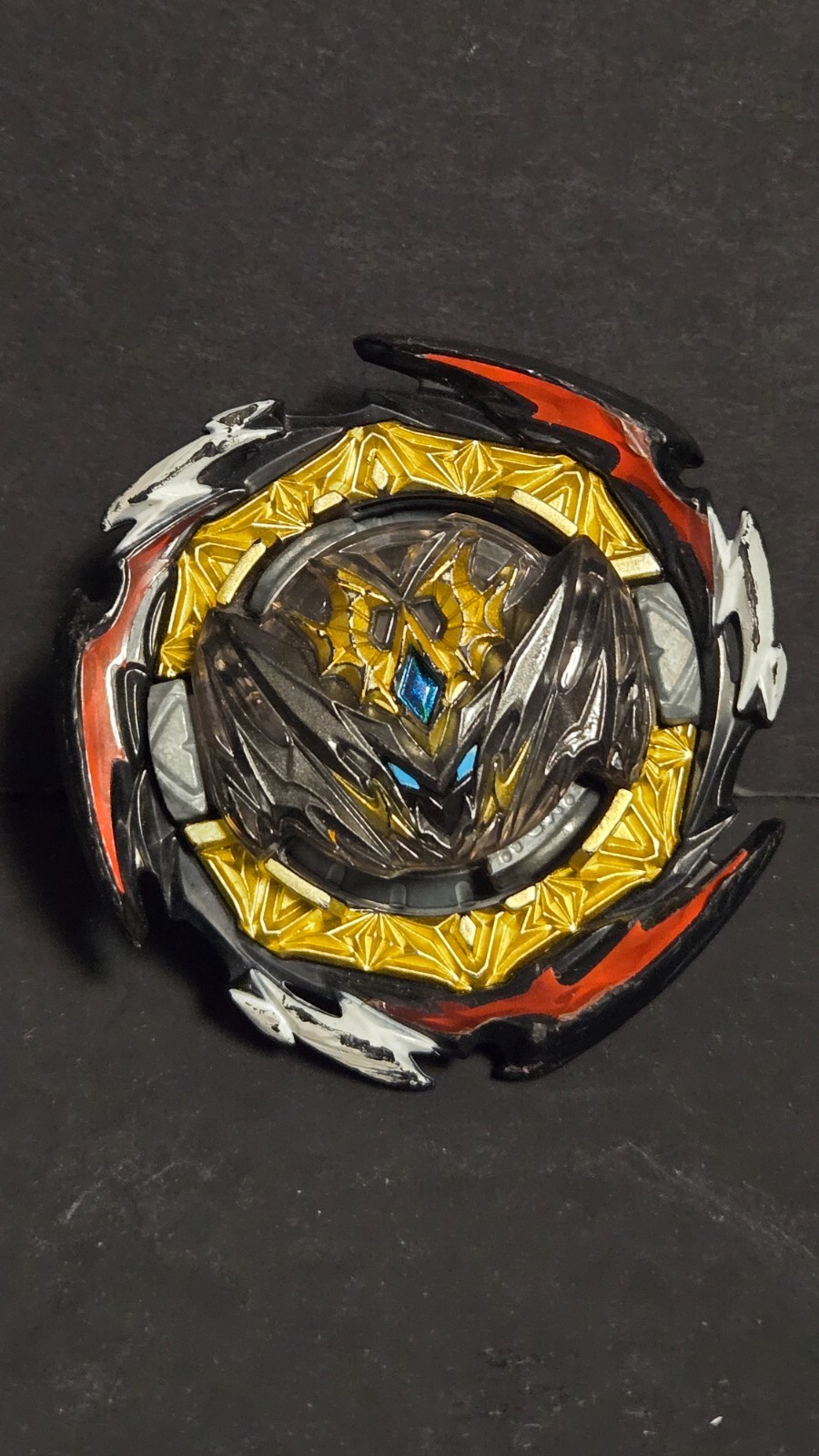 TAKARA TOMY BEYBLADE BURST DYNAMITE BELIAL