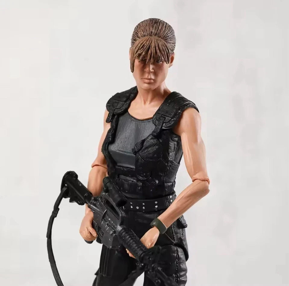 NECA Terminator 2 Judgment Day Sarah Connor Linda Hamilton 7&Prime; Action Figure