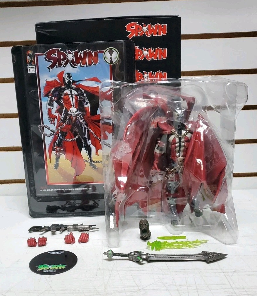 2020 McFarlane Toys (Kickstarter) Classic Spawn Figure w/Comic Book, Pre-Owned