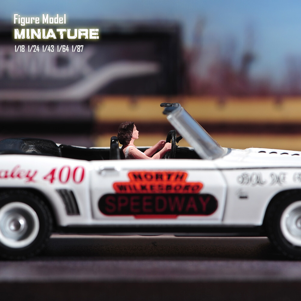 1/18 1/24 1/64 1/87 Miniatures Vest Skirt Driver Girl Scene Figures For Car Toys