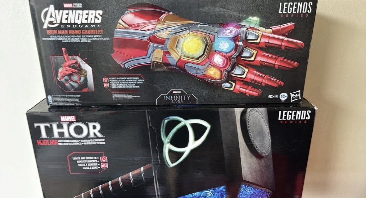 Marvel Thor Hammer & Iron Man Gauntlet Avengers Infinity War