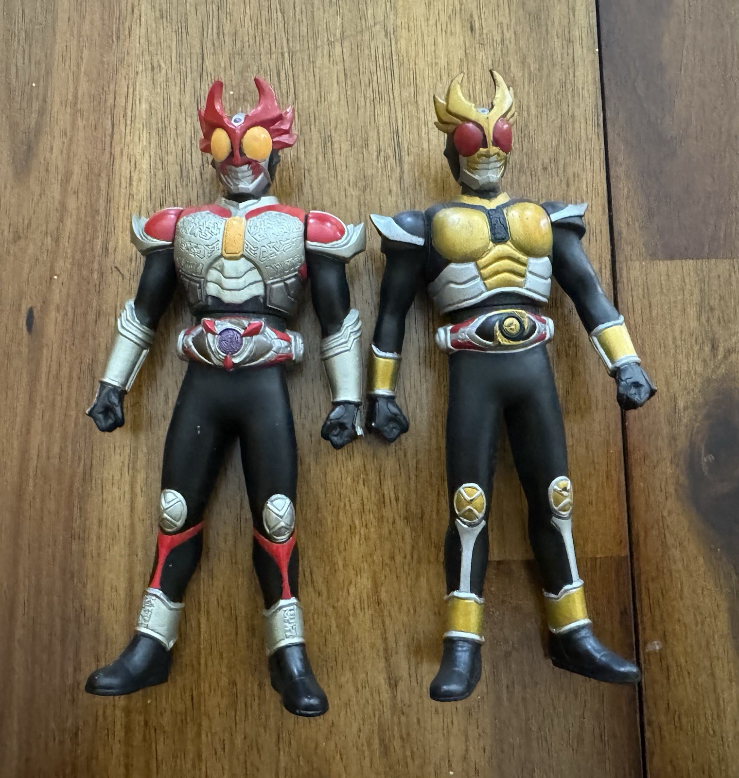 Kamen rider Agito Sofubi Lot 2 Forms Shining Form Ground Form