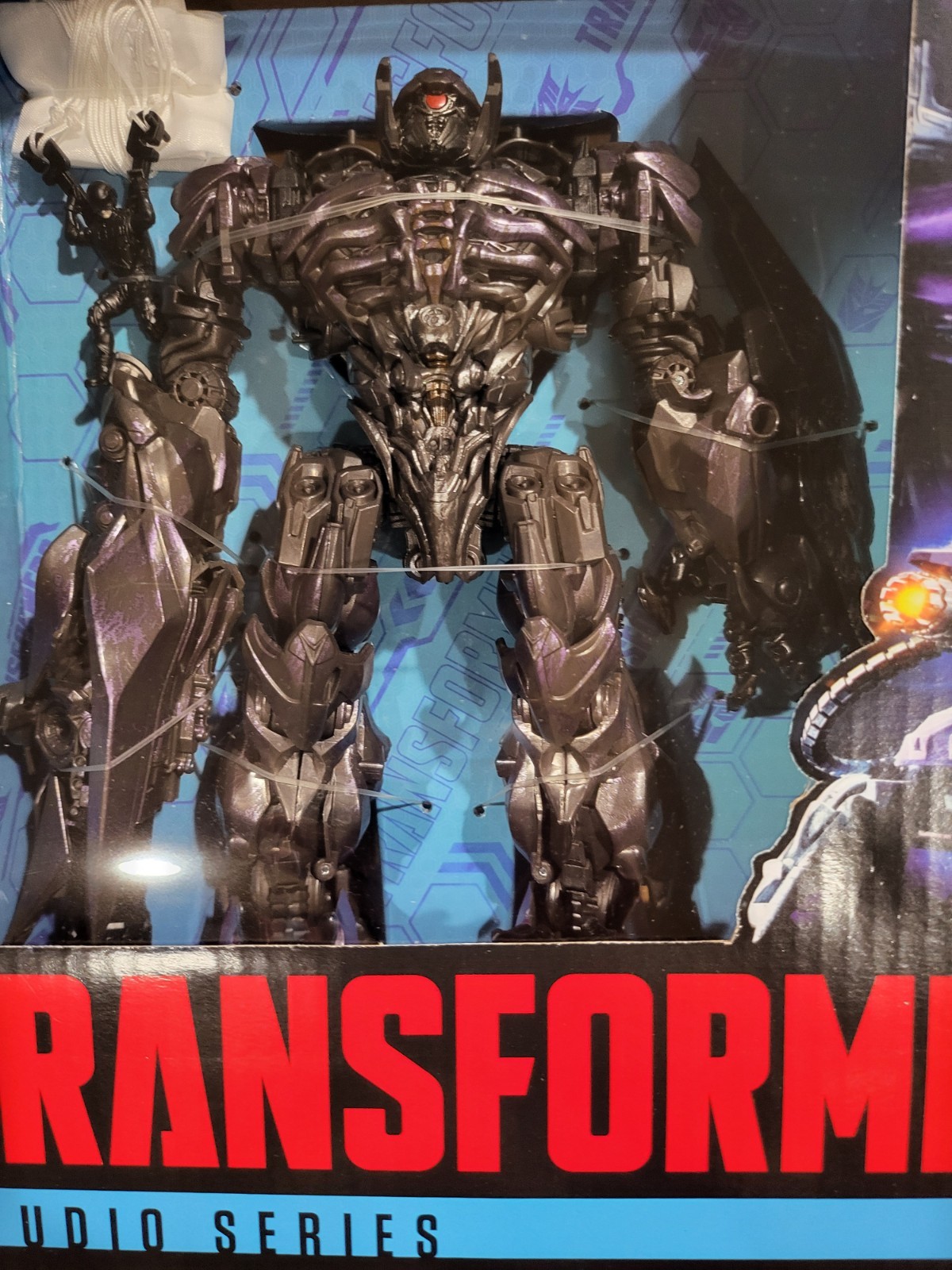 Transformers Studio Series Leader Class Dark of the Moon Shockwave **IN-STOCK**