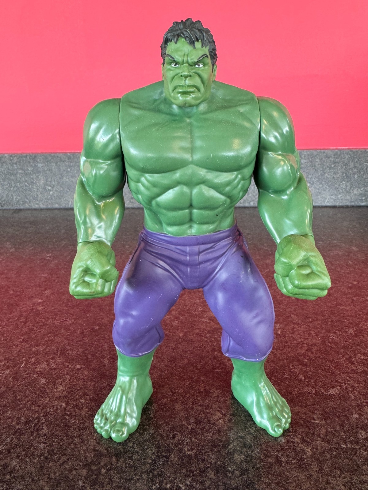 Hasbro Marvel Hulk 9.5 Inch Action Figure Age 4 Years & Up, Pre-Owned, Good