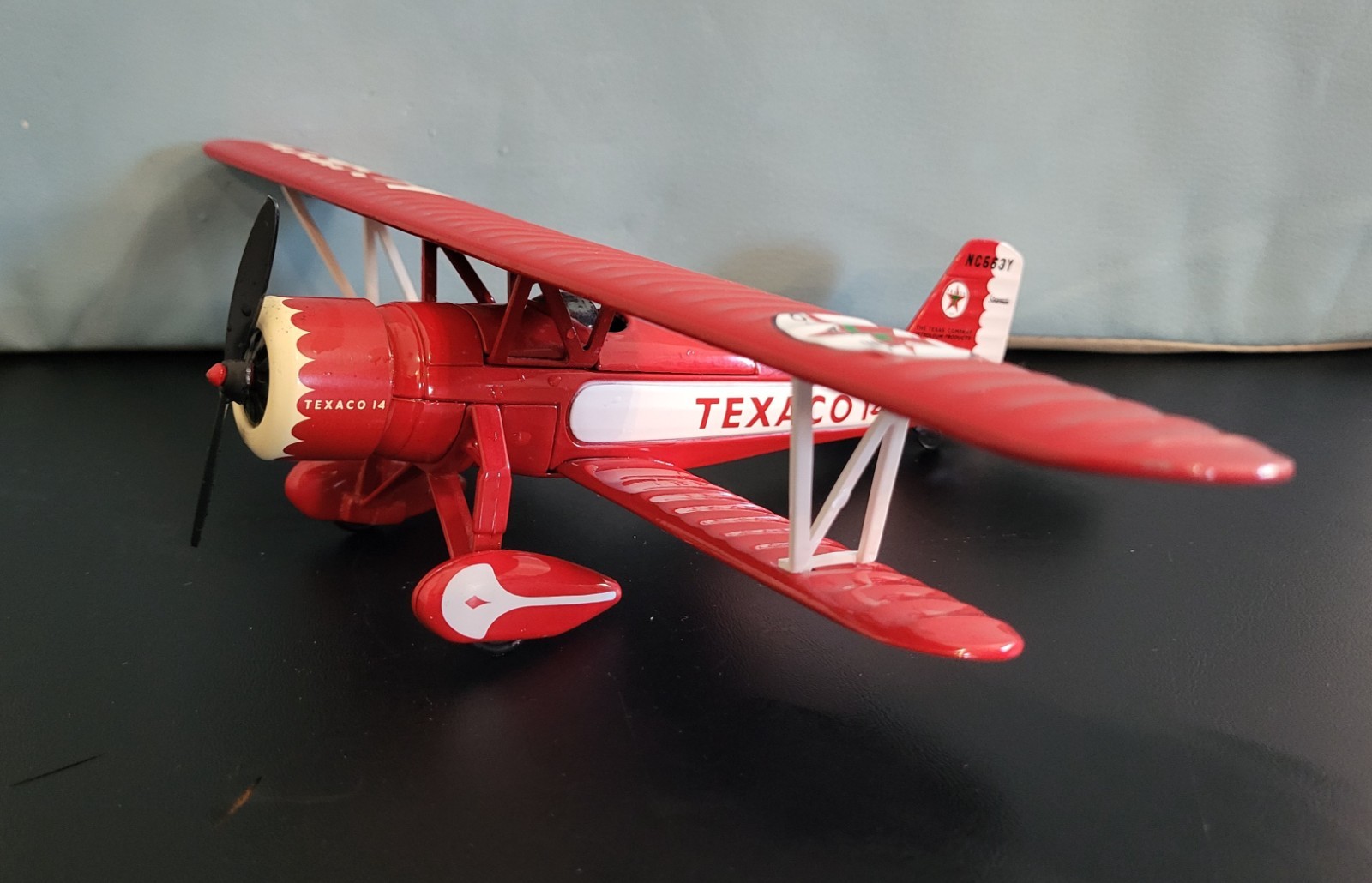 NC563Y Biplane Bank Texaco 14 12&Prime; ERTL Die Cast Bank LOOSE