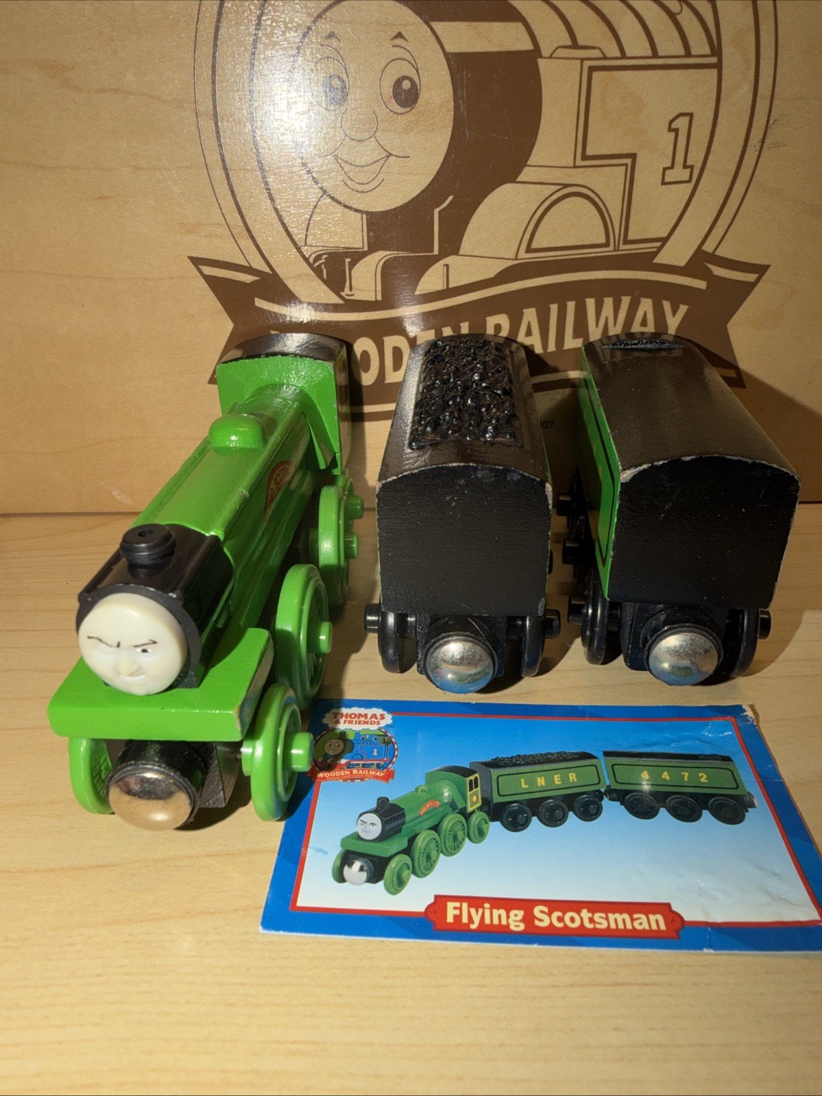 FLYING SCOTSMAN ! THOMAS FRIENDS TRAIN WOODEN RAILWAY 2001 COLLECTOR CARD !