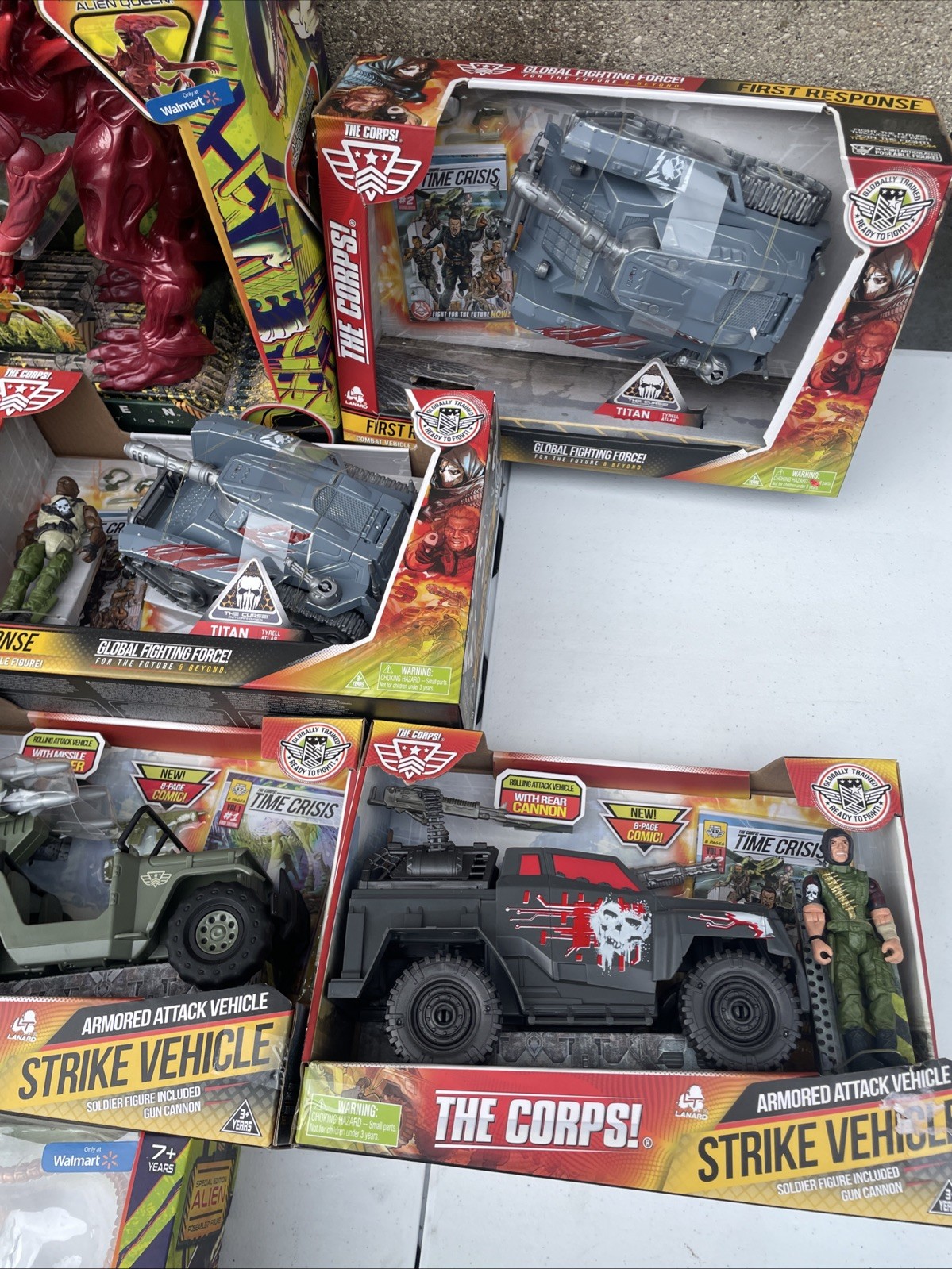 Alien Collection Queen + Xenomorph, Predator, The Corps, All New, Lanard Toys