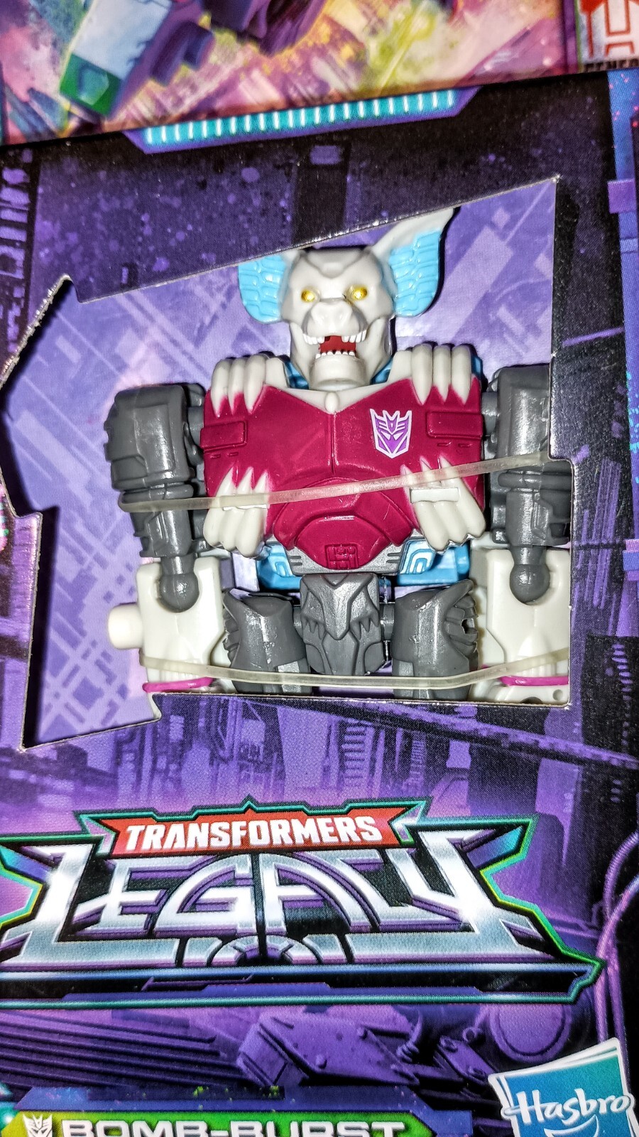 4 – TRANSFORMERS CORE CLASS LEGACY OPTIMUS PRIME/SHOCKWAVE/SOUNDWAVE/BOMB-BURST