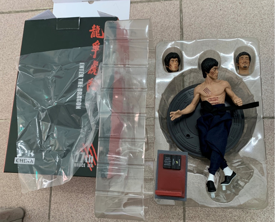 1/6 ENTER THE DRAGON Bruce Lee 77th Anniversary Ver. Figure Three-headed Statue