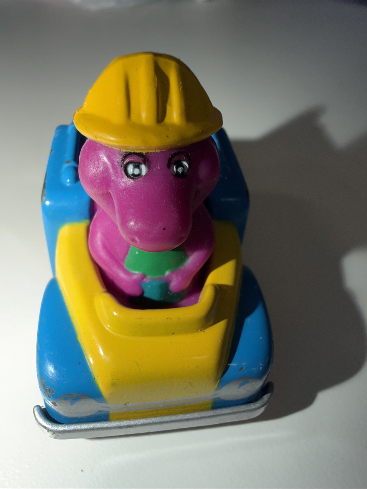 1993 The Lyons Group BARNEY  Die Cast Toy Cars lot of 2