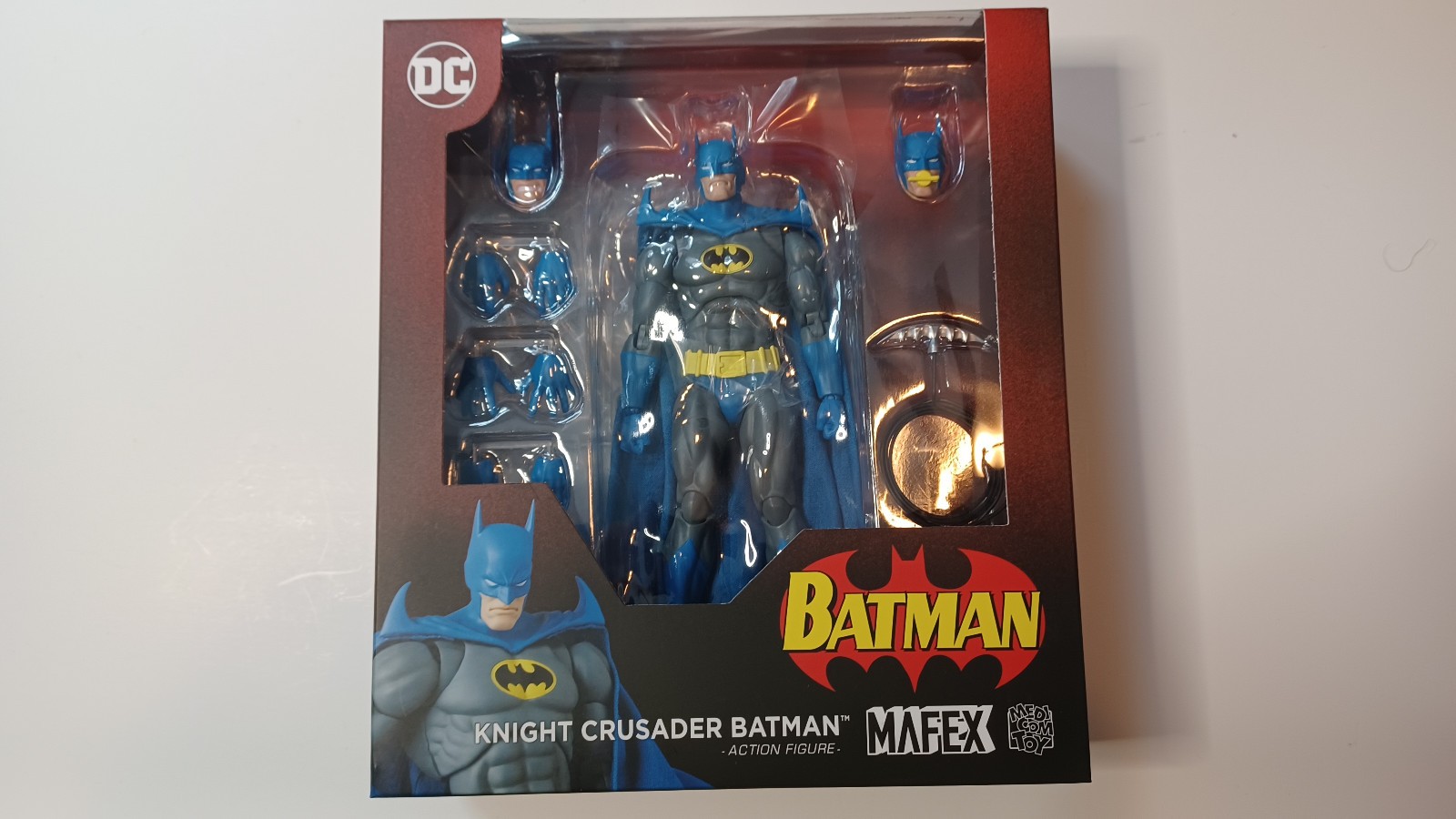 MAFEX No.215: Knight Crusader Batman {Batman: Knightfall} (US SELLER)