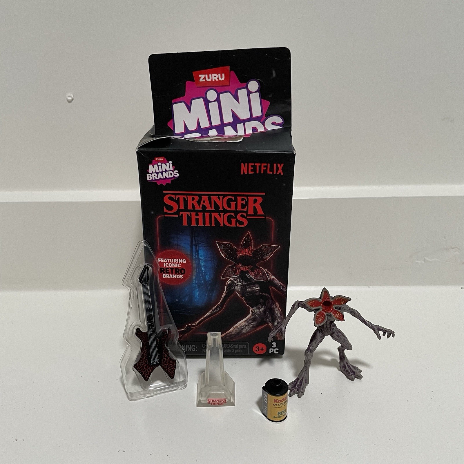 STRANGER THINGS Zuru Mini Brands Mystery Pack NETFLIX Blind Box OPENED