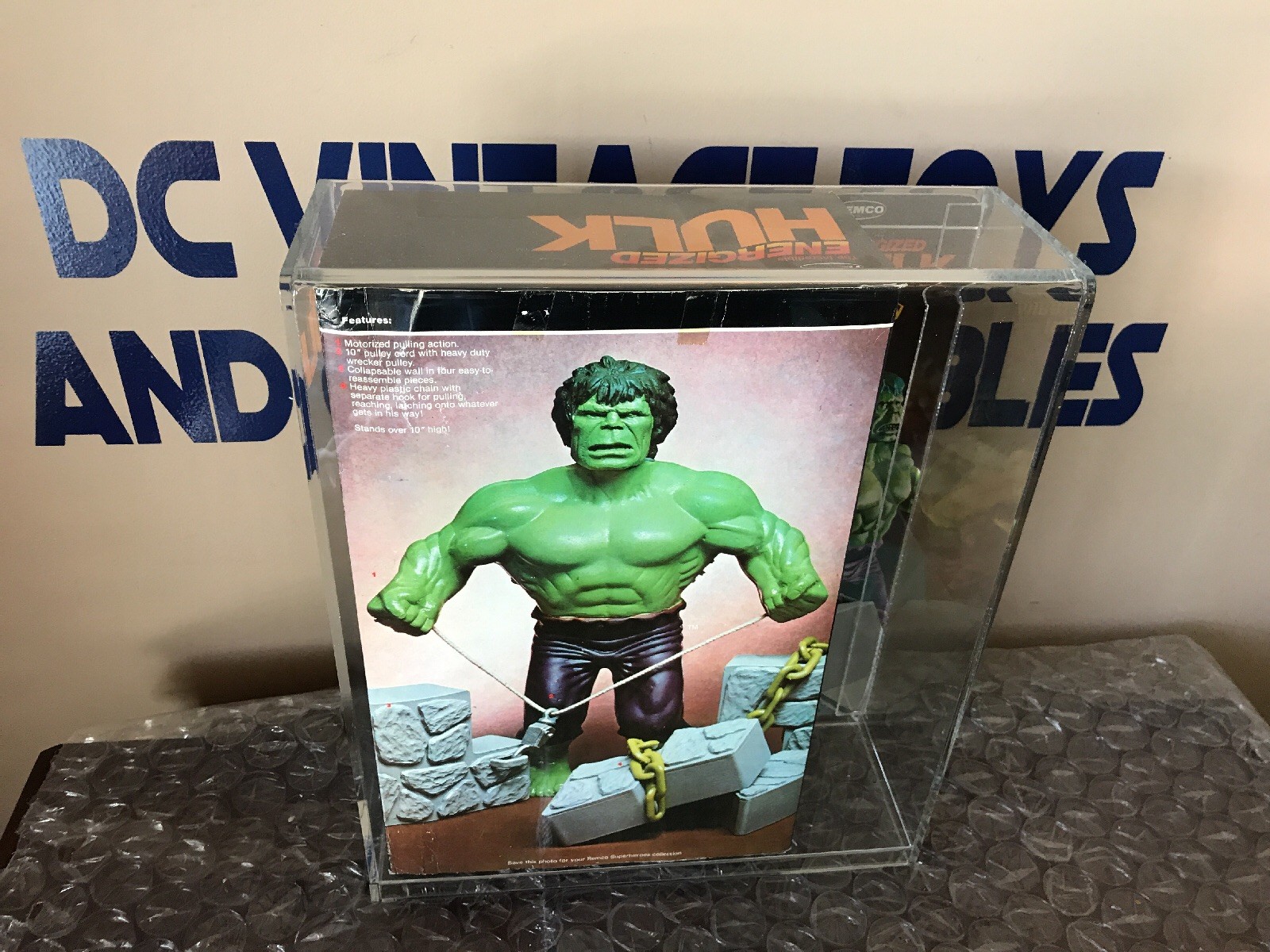 VINTAGE REMCO 1979 THE INCREDIBLE ENERGIZED HULK UNUSED Collapsing Stone Wall